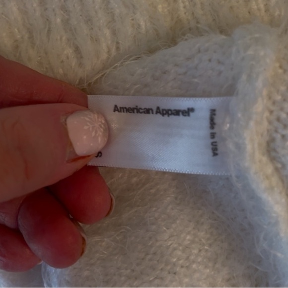 American Apparel fuzzy cropped top - Picture 9 of 12